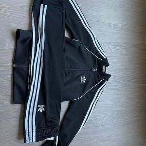 Adidas toddler tracksuit, size 4T
